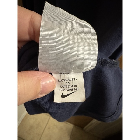Nike Sportswear Premium Essentials Loose Mens Shirt Size XXL NAVY DO7392-410 - Picture 8 of 8